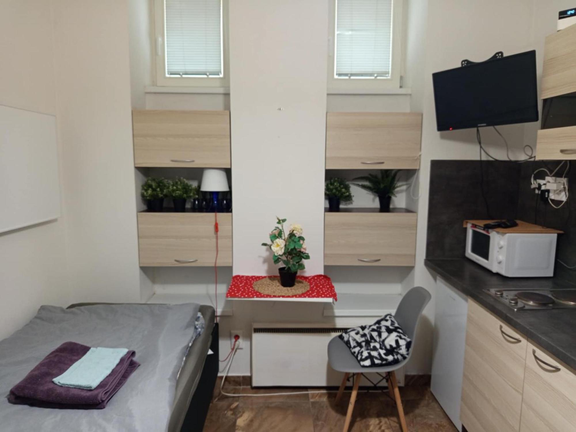 Studio12 Bratislava Buitenkant foto
